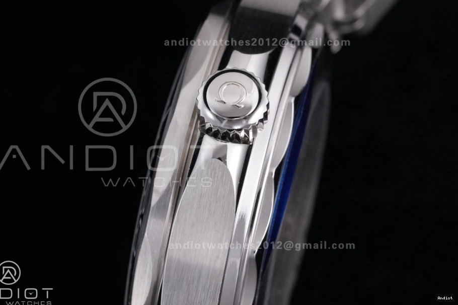 SS Super Edition 1:1 On 8806 Asian Black Bracelet Ceramic White Seamaster Dial 300M Best Clone V4 VSF Diver Bezel 1229